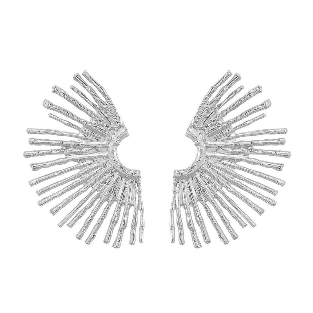 Metal earrings with wavy edge