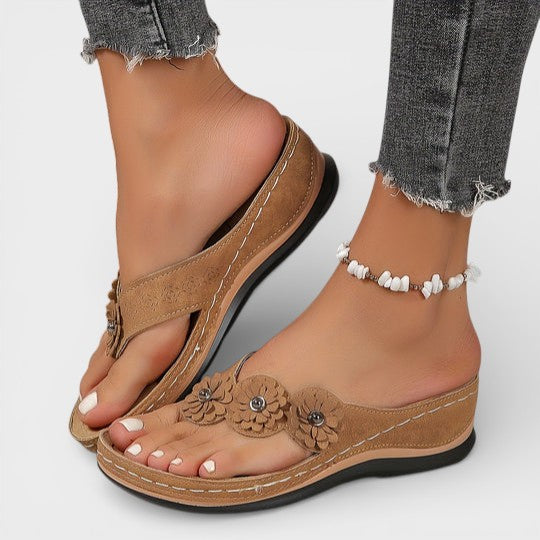 Comfortable Women's Sandals with Orthopedic Insole