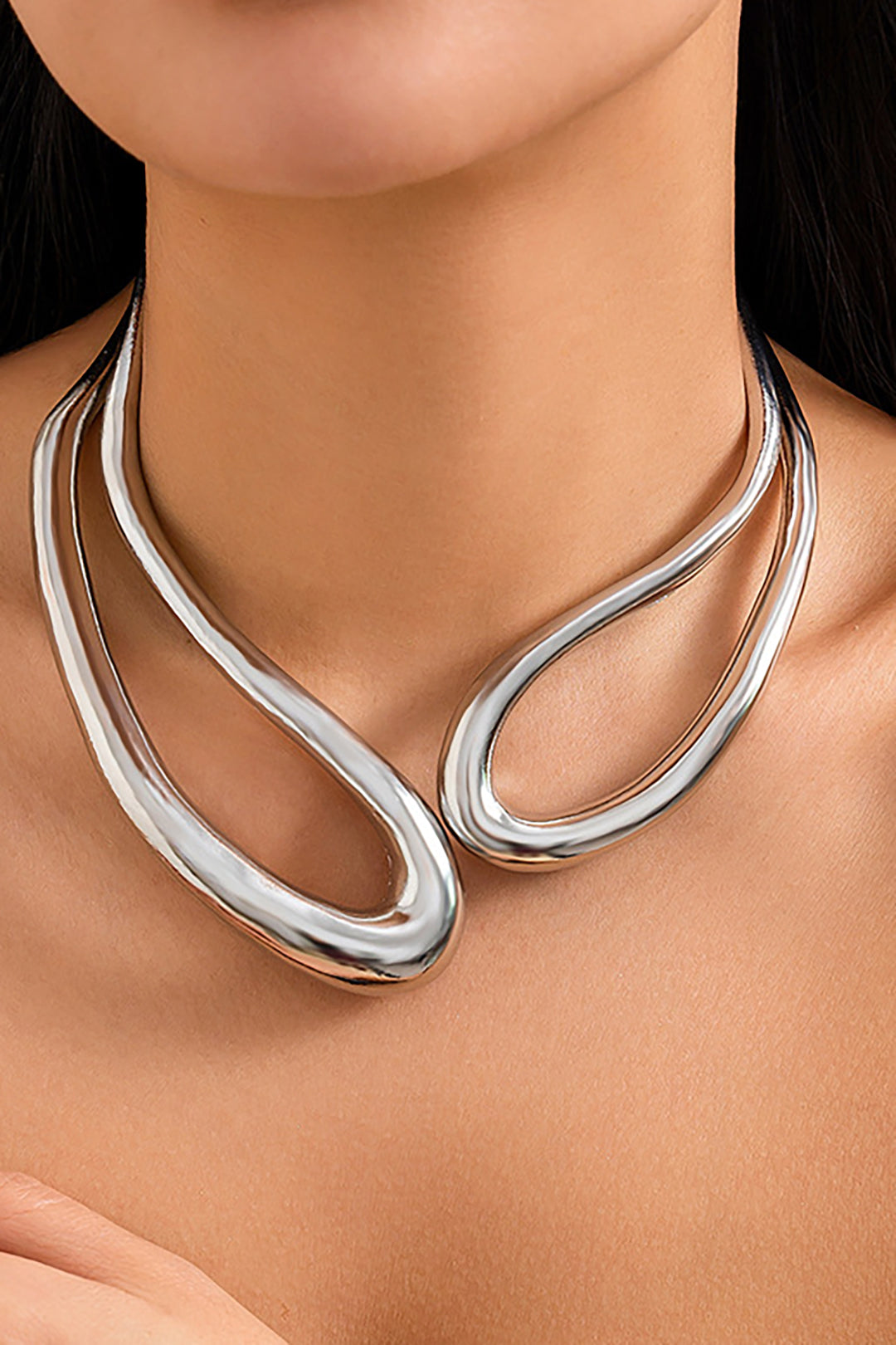 Asymmetrical Cropped Necklace