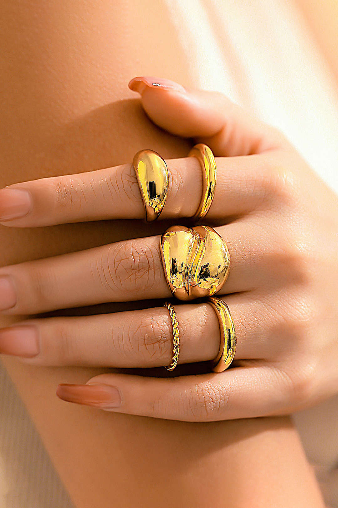 4-Piece Metal Ring Set