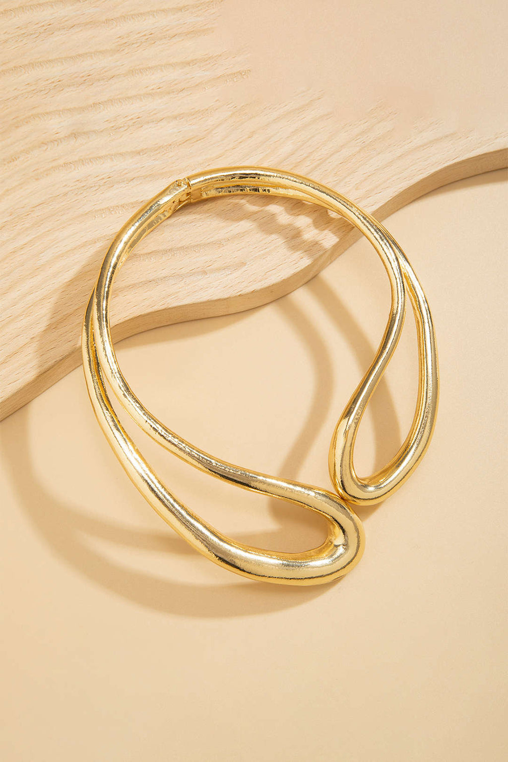 Asymmetrical Cropped Necklace